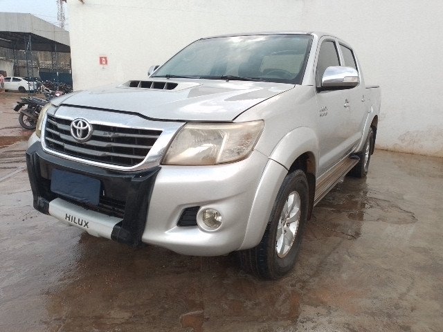 HILUX CD 4X4 3.0 SRV ANO 2012/2012 HILUX CD 4X4 3.0 SRV ANO 2012/2012