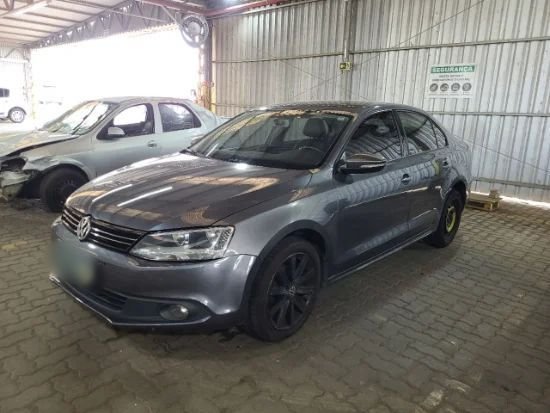 Volkswagen Jetta 2.0 CONFORT LINE ANO 2014/2014  Volkswagen Jetta 2.0 CONFORT LINE ANO 2014/2014