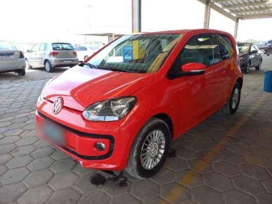 Volkswagen Up MOVE 1.0 MA ANO 2014/2015  Volkswagen Up MOVE 1.0 MA ANO 2014/2015