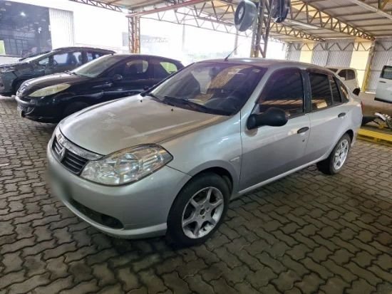Renault Symbol EXPRESSION 1.6 16V ANO 2011 2011 Renault Symbol EXPRESSION 1.6 16V ANO 2011 2011