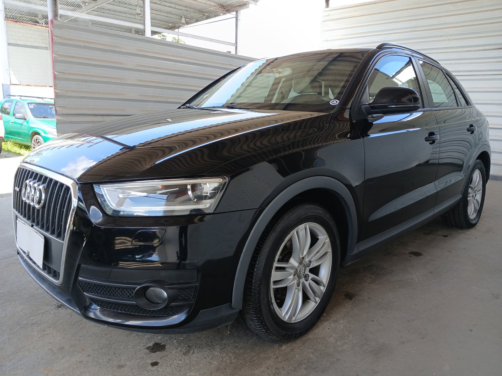 AUDI Q3 2.0 TFSI ANO 2013/2014 AUDI Q3 2.0 TFSI ANO 2013/2014