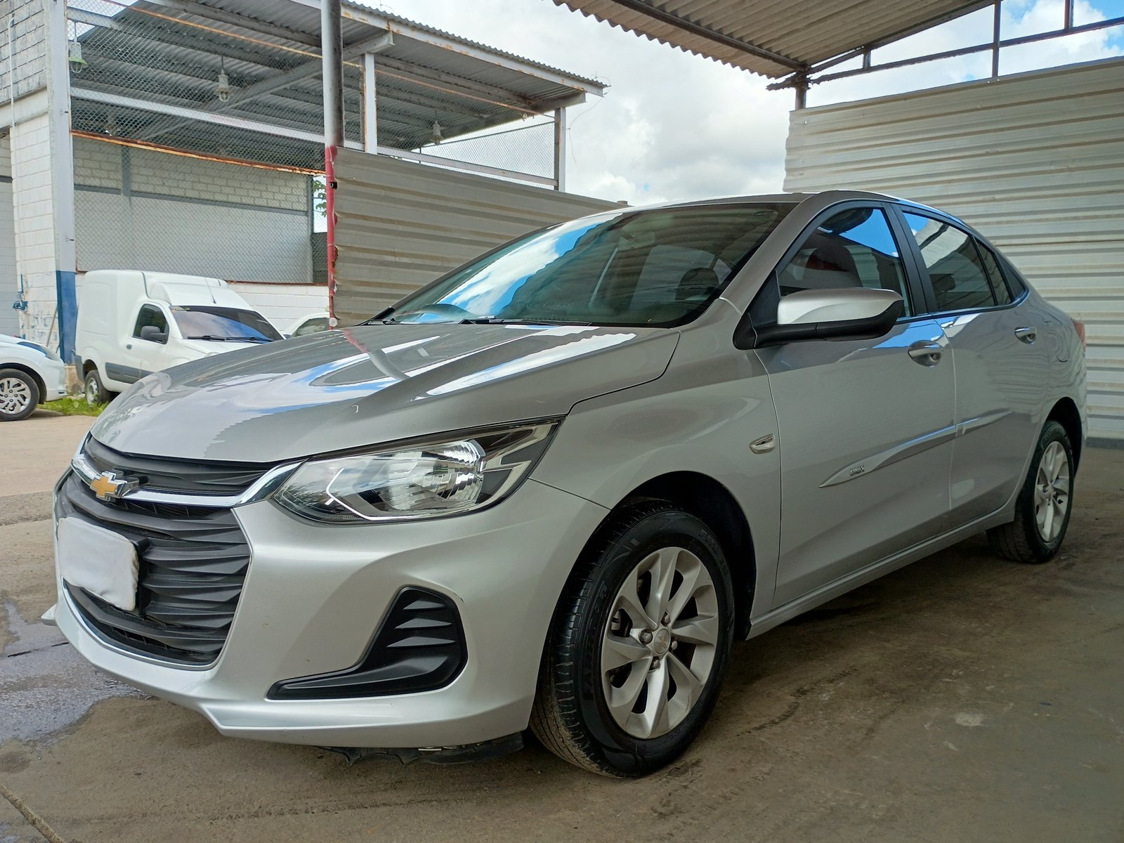 CHEVROLET ONIX PLUS 1.0T AT LT1 ANO 2022/2023 CHEVROLET ONIX PLUS 1.0T AT LT1 ANO 2022/2023