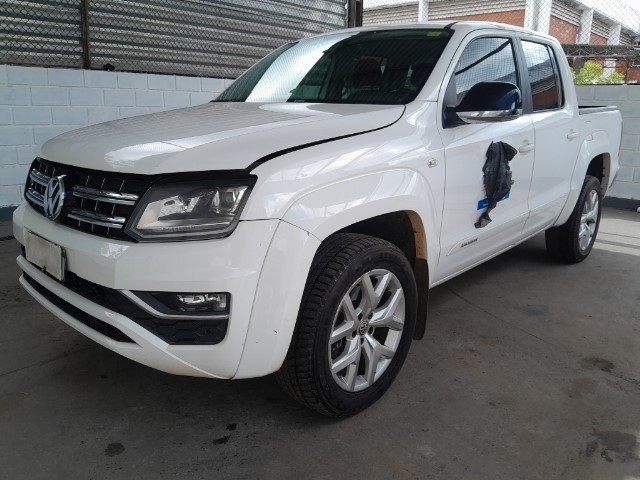 VOLKSWAGEN AMAROK V6 HIGH AC 3.0 4X4 ANO 2019/2020 VOLKSWAGEN AMAROK V6 HIGH AC 3.0 4X4 ANO 2019/2020
