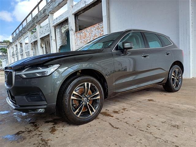 VOLVO XC60 2.0 D5 MOMENTUM ANO 2019/2020 VOLVO XC60 2.0 D5 MOMENTUM ANO 2019/2020