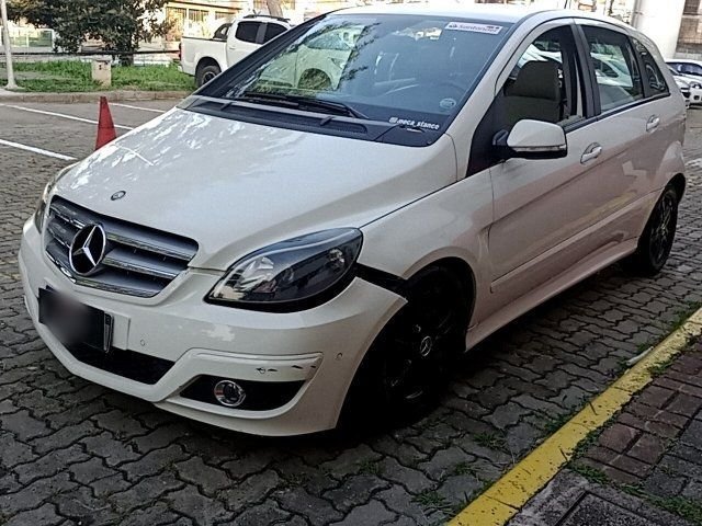 M.BENZ B 180 1.7 ANO 2010/2011 M.BENZ B 180 1.7 ANO 2010/2011