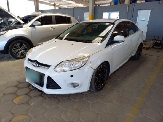 Ford Focus TI AT 2.0 S ANO 2014 2015  Ford Focus TI AT 2.0 S ANO 2014 2015
