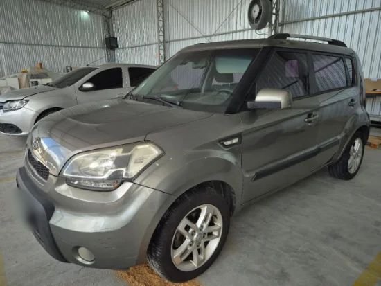 Kia Soul EX 1.6 FF MT ANO 2010/2011 Kia Soul EX 1.6 FF MT ANO 2010/2011