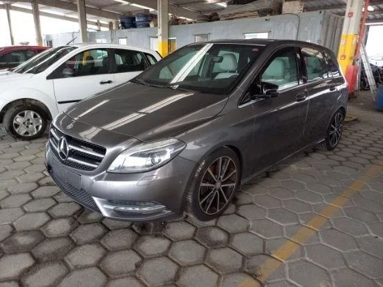 Mercedes Benz B200 CGI 1.6 TB ANO 2012/2013  Mercedes Benz B200 CGI 1.6 TB ANO 2012/2013